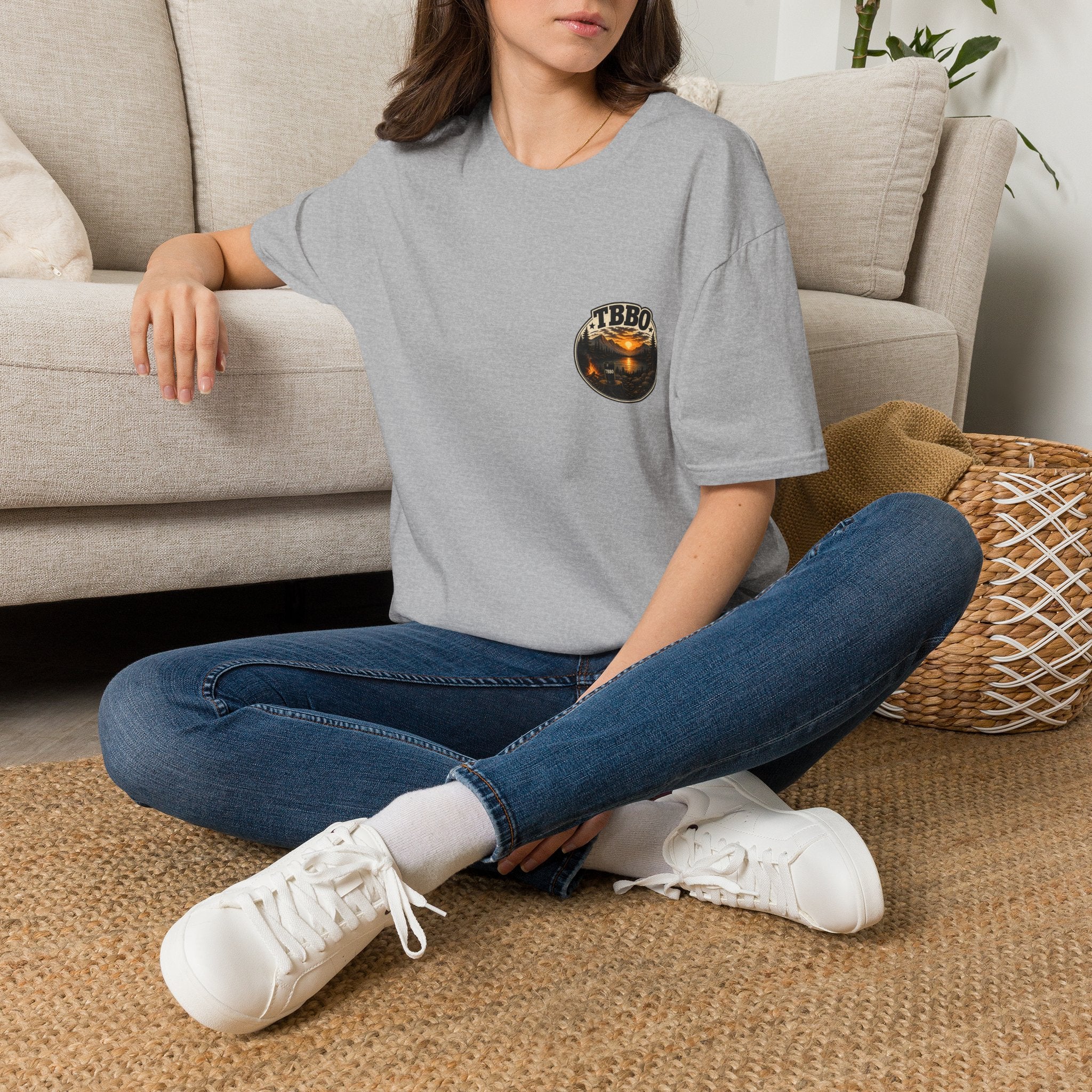T-Shirt — Vintage “VTBO” Sunset Lake Graphic