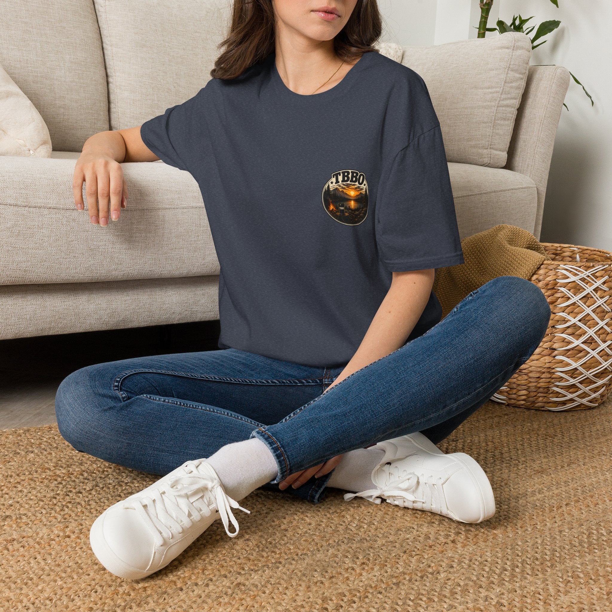 T-Shirt — Vintage “VTBO” Sunset Lake Graphic